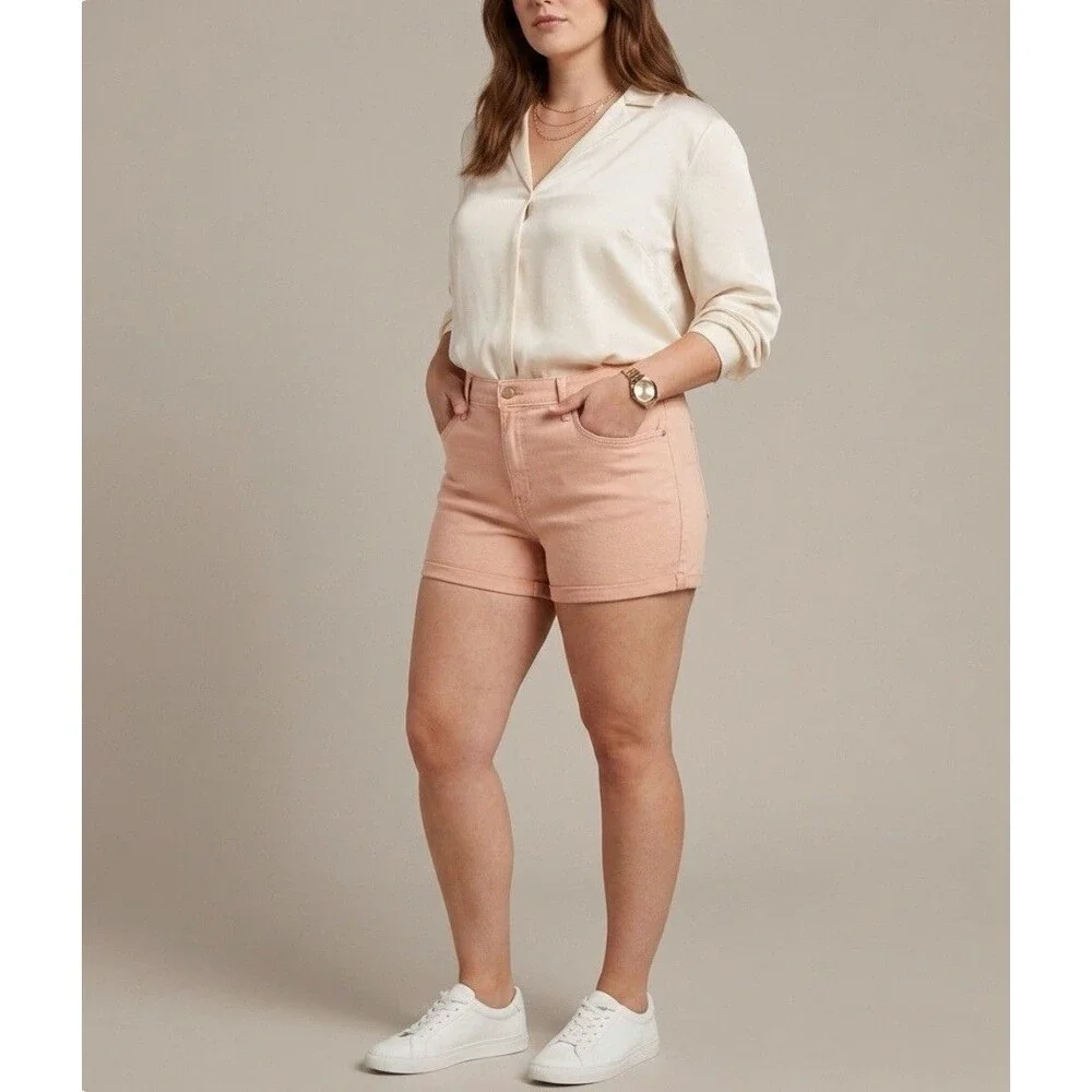 NWT Mossimo High Rise 2.5” Shorts Power Stretch Pink Denim Women’s Size 14/32
